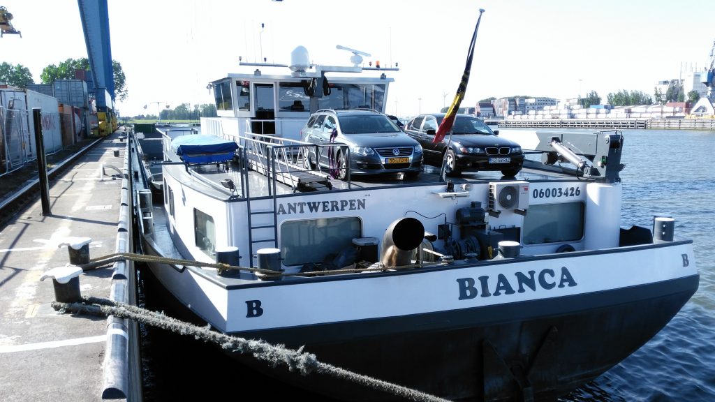 Aflosser binnenvaart Dirk Boere vaart als schipper op motorschip Bianca.